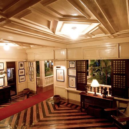 Hotel Alejandro تاكلوبان المظهر الخارجي الصورة